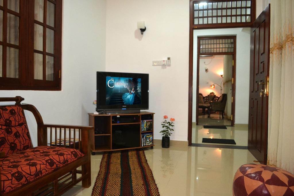 Orchidee Apartments Dehiwala-Mount Lavinia Exteriör bild