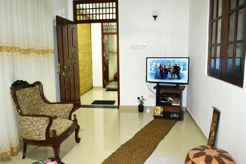 Orchidee Apartments Dehiwala-Mount Lavinia Exteriör bild